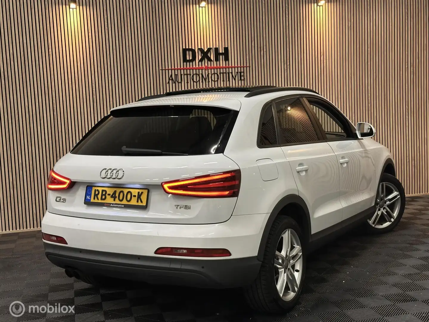 Audi Q3 1.4 TFSI Sport S-Tronic PANO XENON STOELVW CRUISE Wit - 2