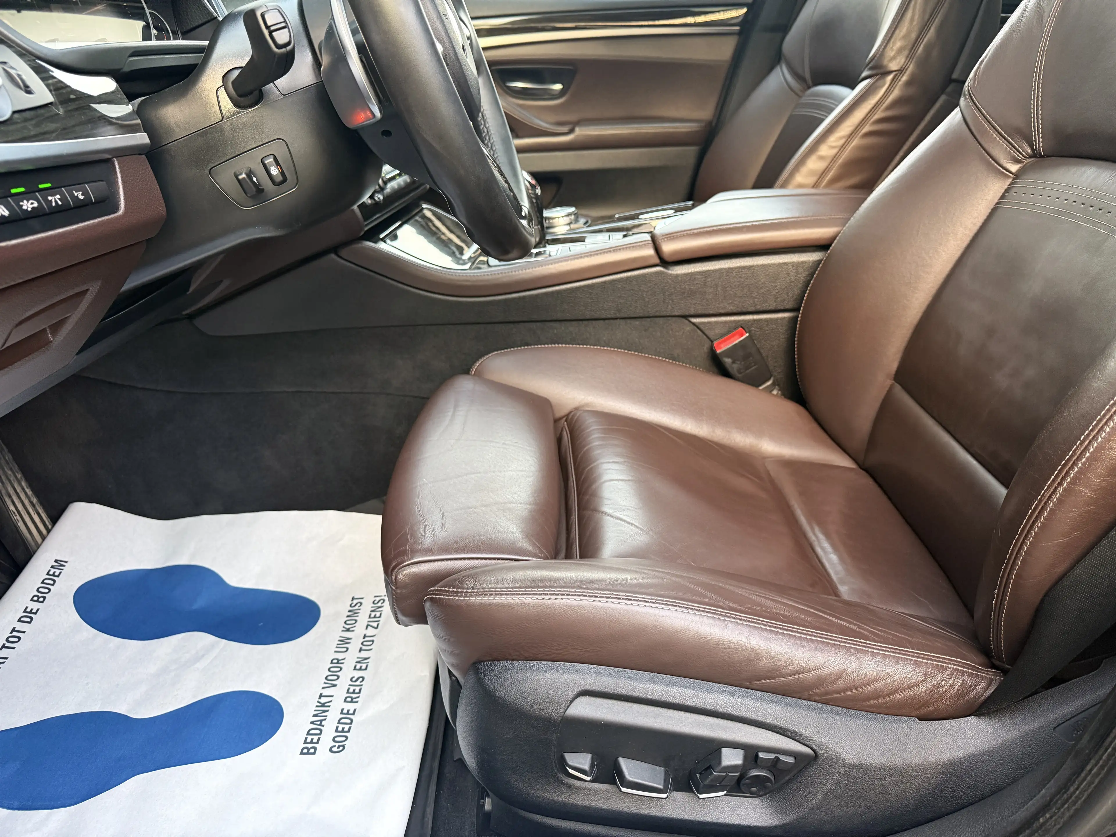 BMW M550 d xDrive Sport Automaat- Nav- Camera- FuLL Option! — photo 7