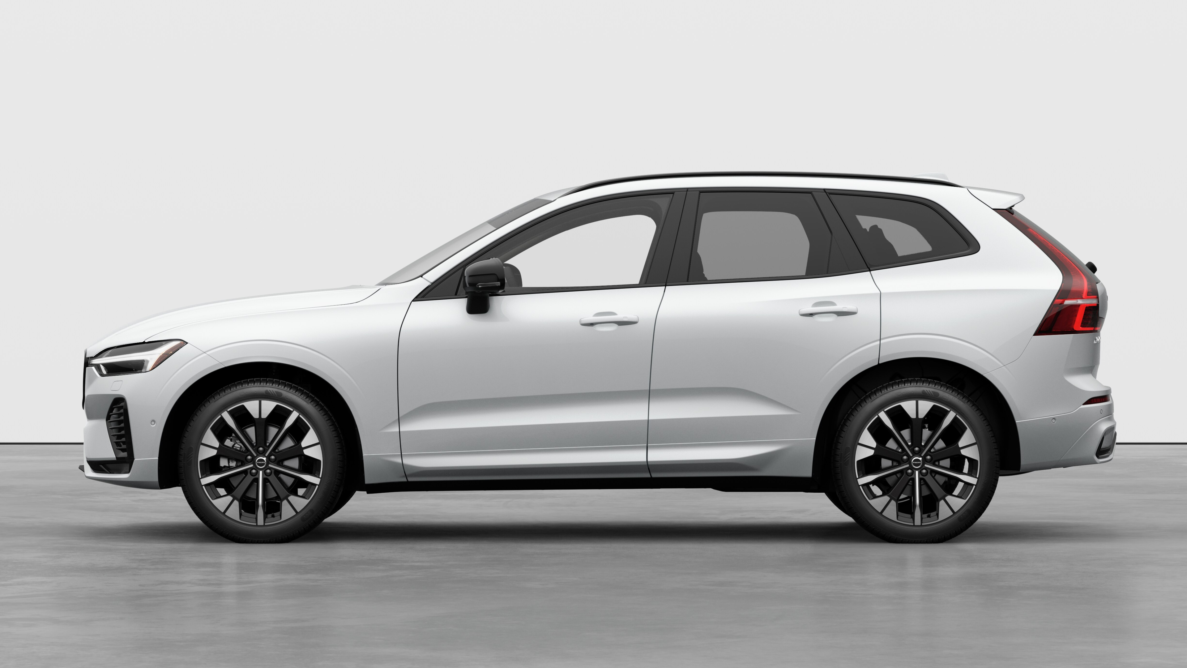 2026 Volvo XC60 B5 Ultra Dark Theme thumb 6