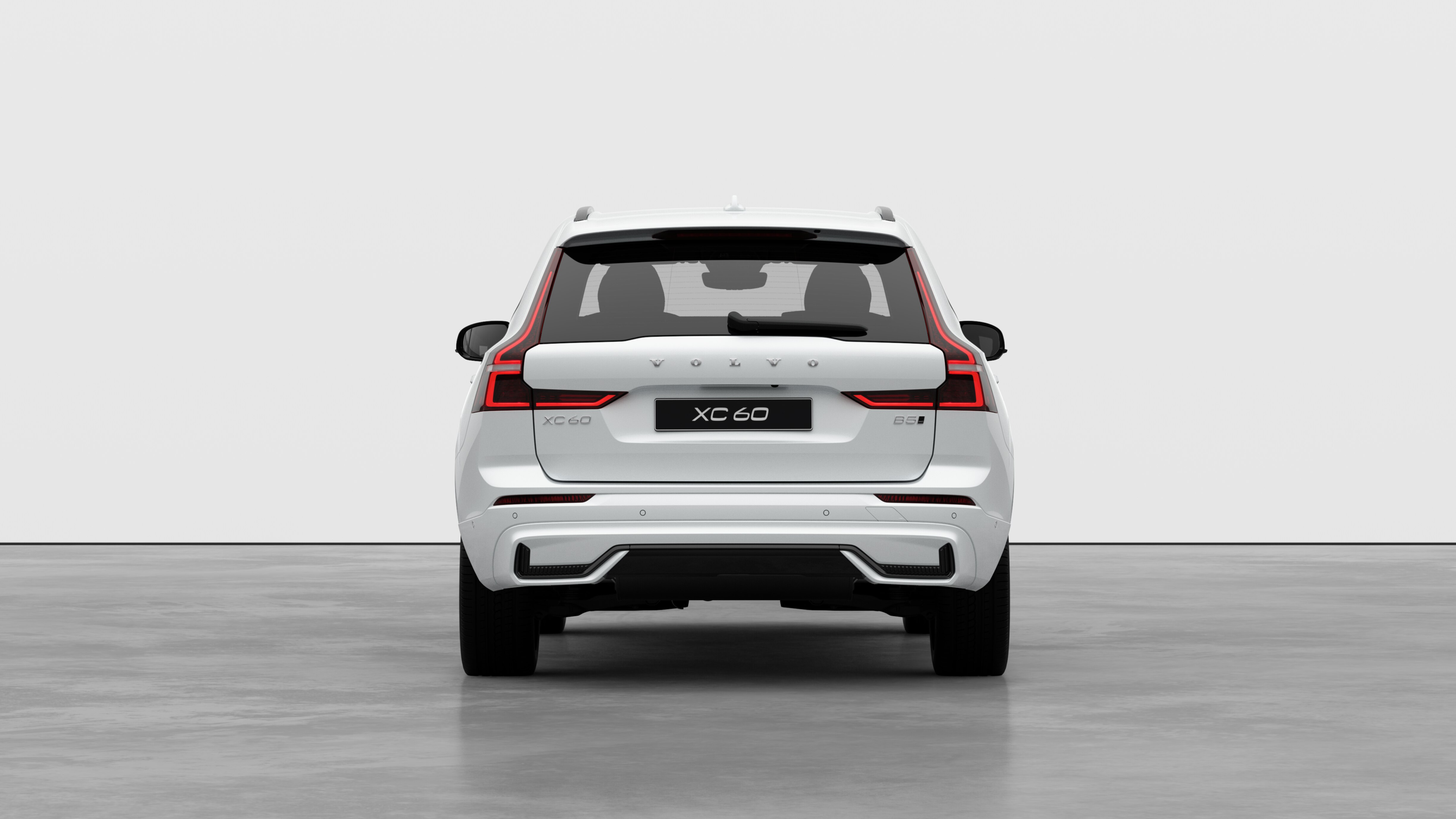 2026 Volvo XC60 B5 Ultra Dark Theme alt 4