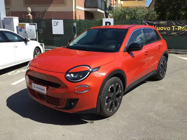 Fiat 600e Elettrica 156cv Red