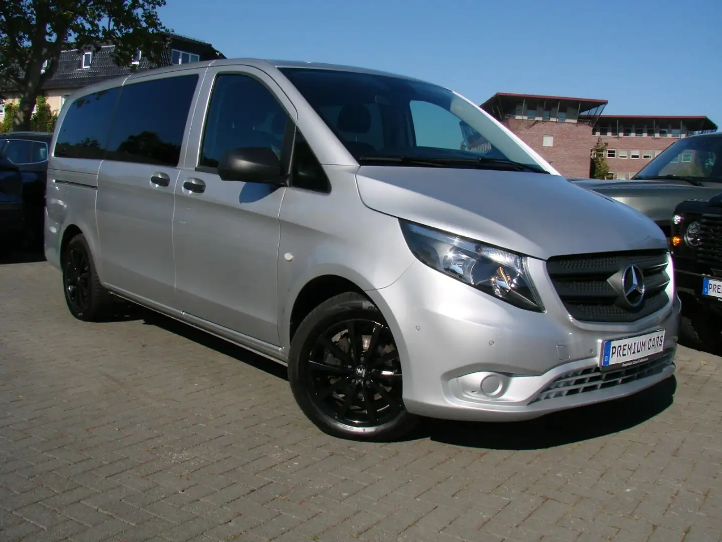 Mercedes-Benz Vito Tourer 116CDI/BT Pro lang (L2) LEDER NAVI Argent - 1
