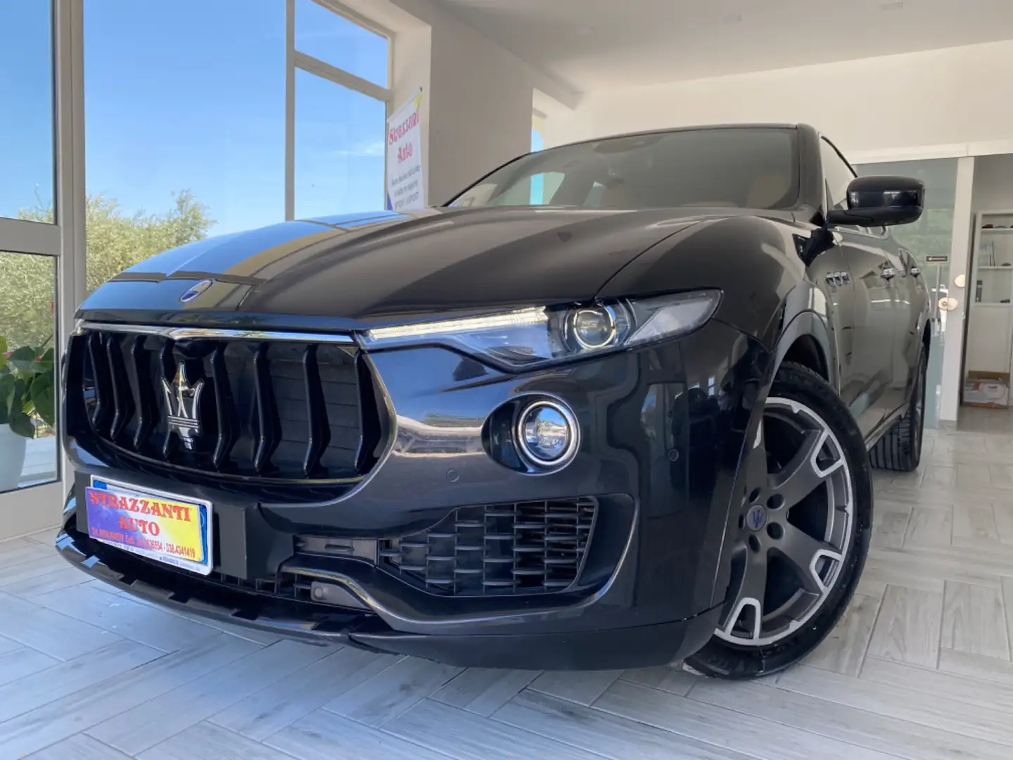 Maserati Levante V6 Diesel AWD Gransport Nero - 2