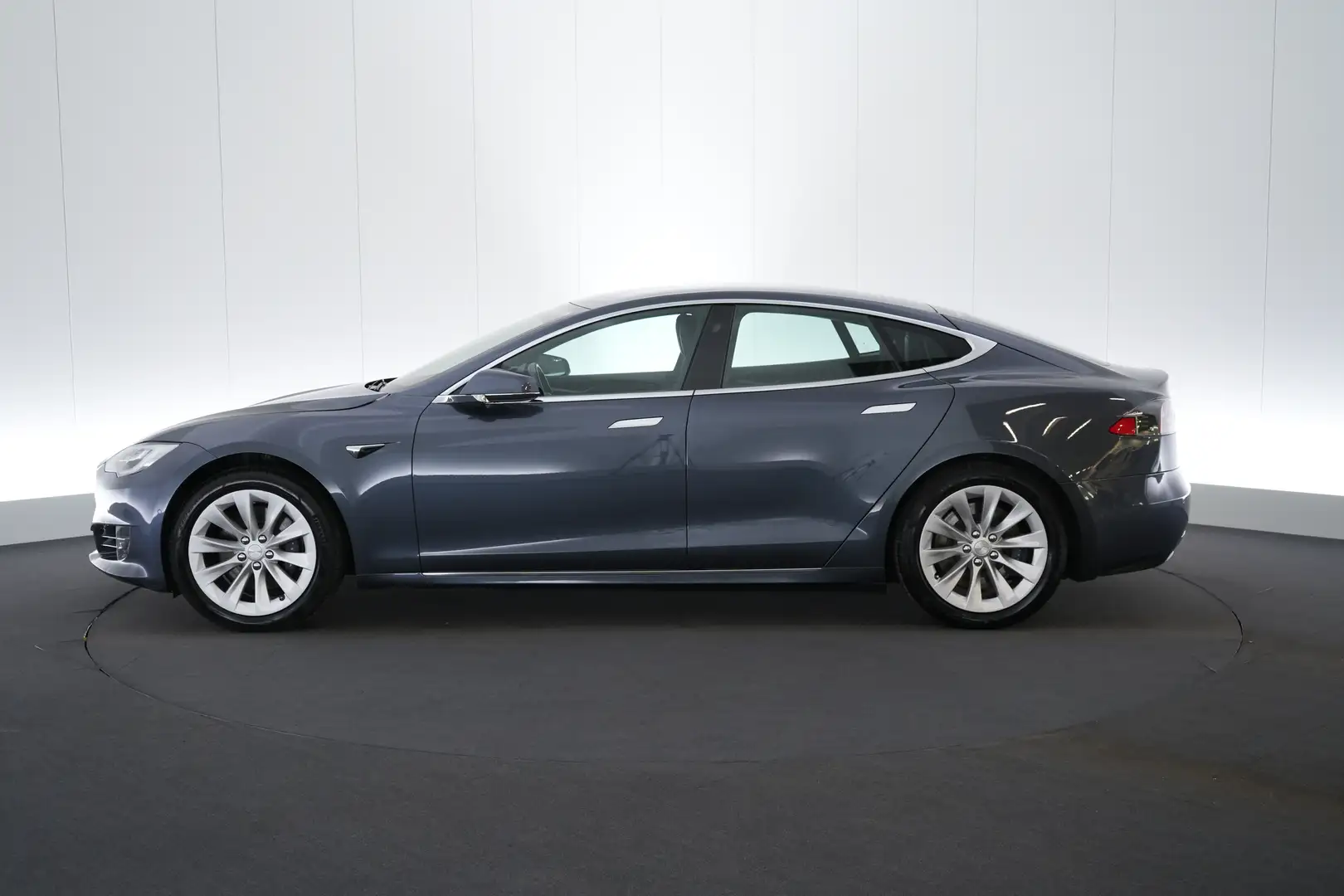 Tesla Model S 100 kWh Dual Motor Long Range Autopilot LEDER/CUIR Gris - 2
