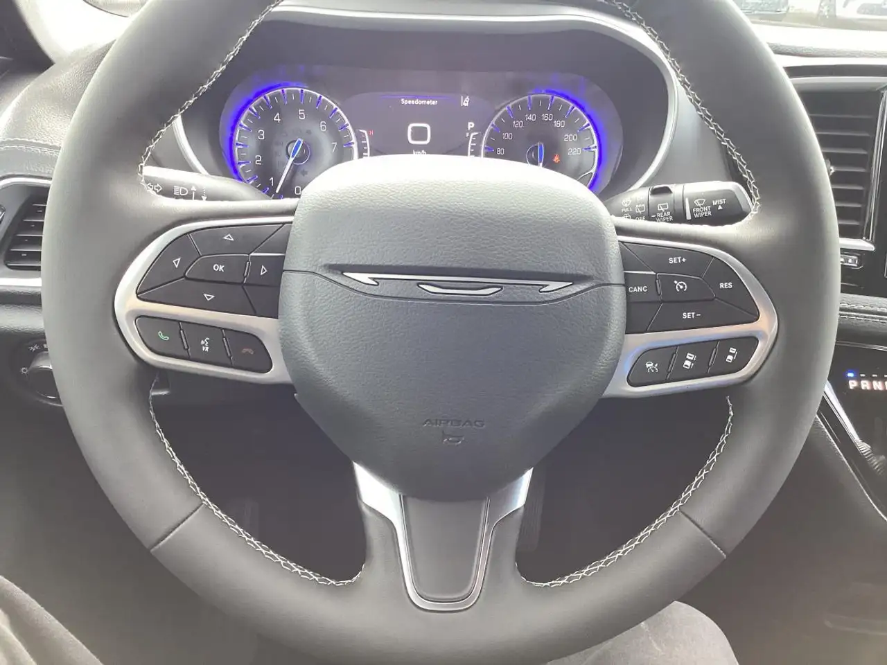 Chrysler Pacifica fotografie Chrysler Pacifica