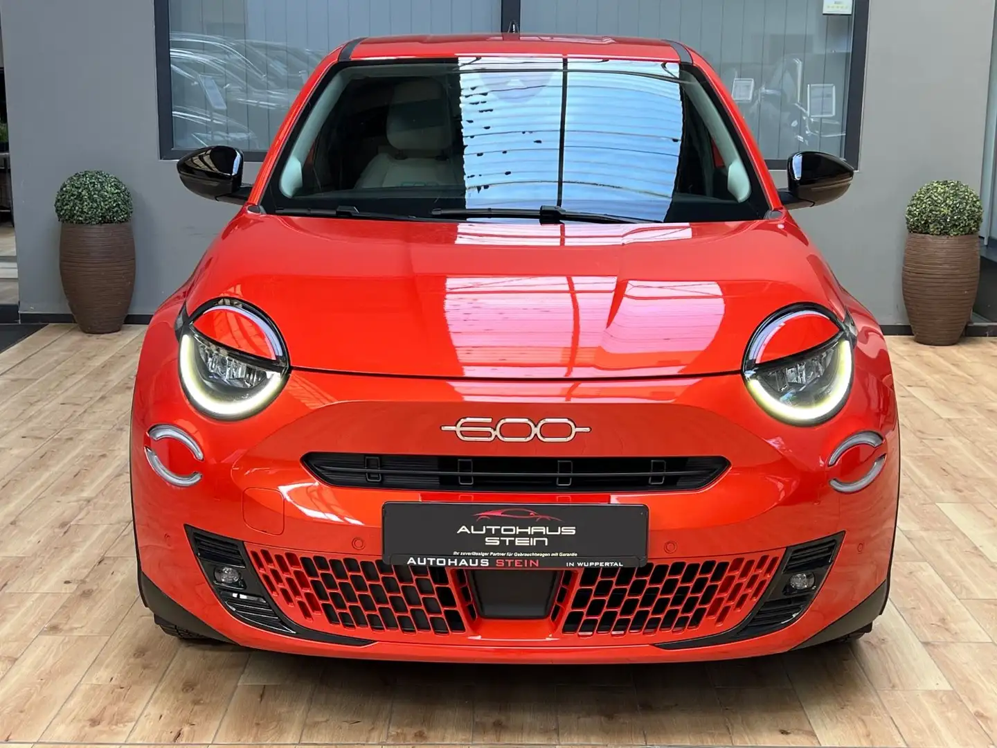 Fiat 600 e 115 kW La Prima/Navi/180°Kamera/ACC Narancs - 2