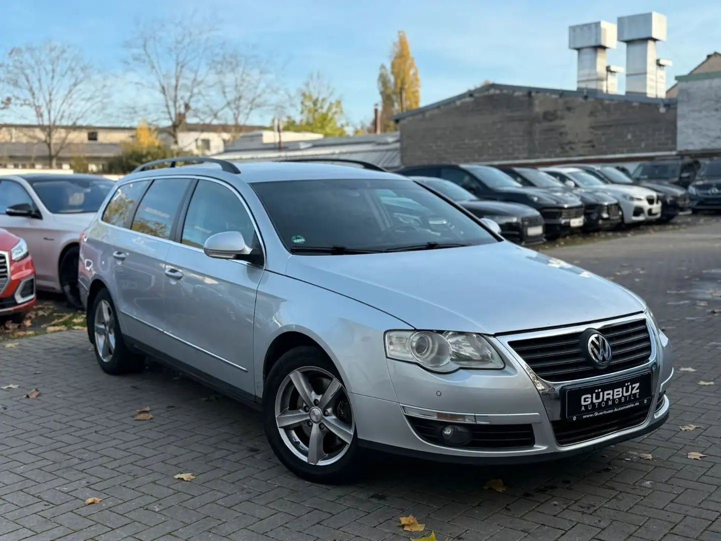 Volkswagen Passat Variant 2.0 TDI Comfor DPF TÜV bis 04/27 Silber - 1