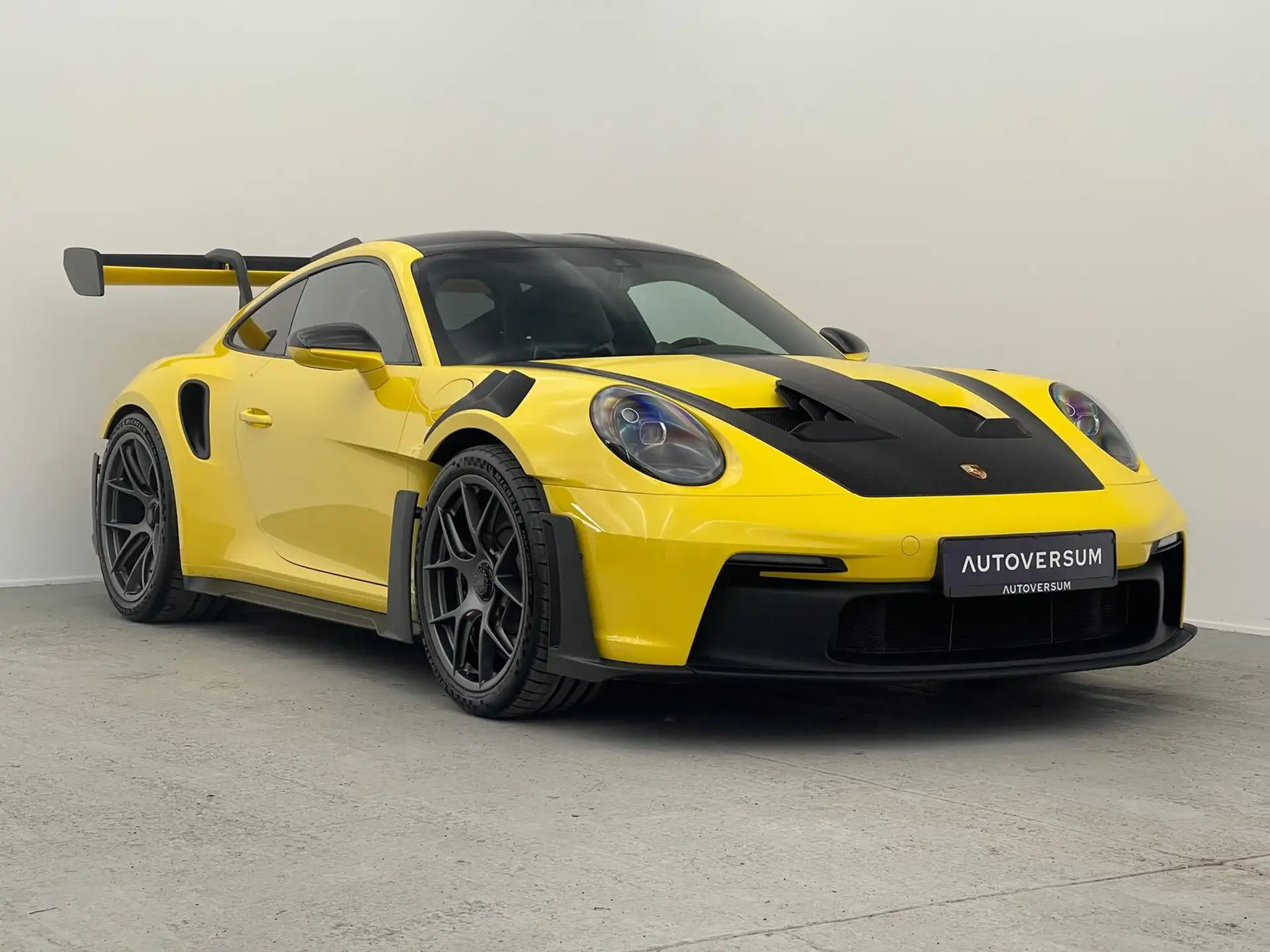 포르쉐 911 GT3 RS 2023 노랑 사진 3