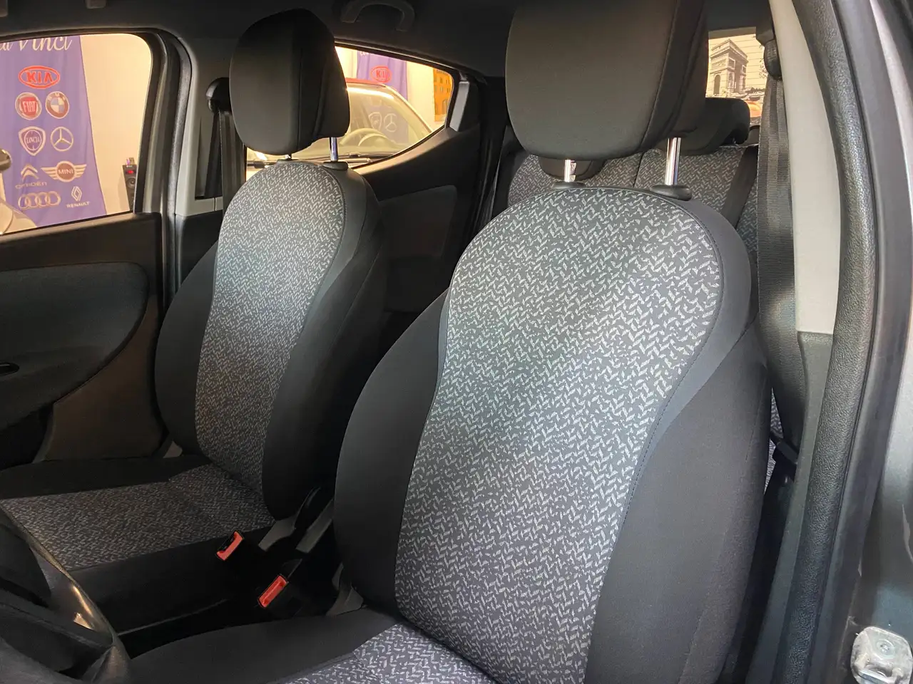 Lancia Ypsilon 2022 — фото 14