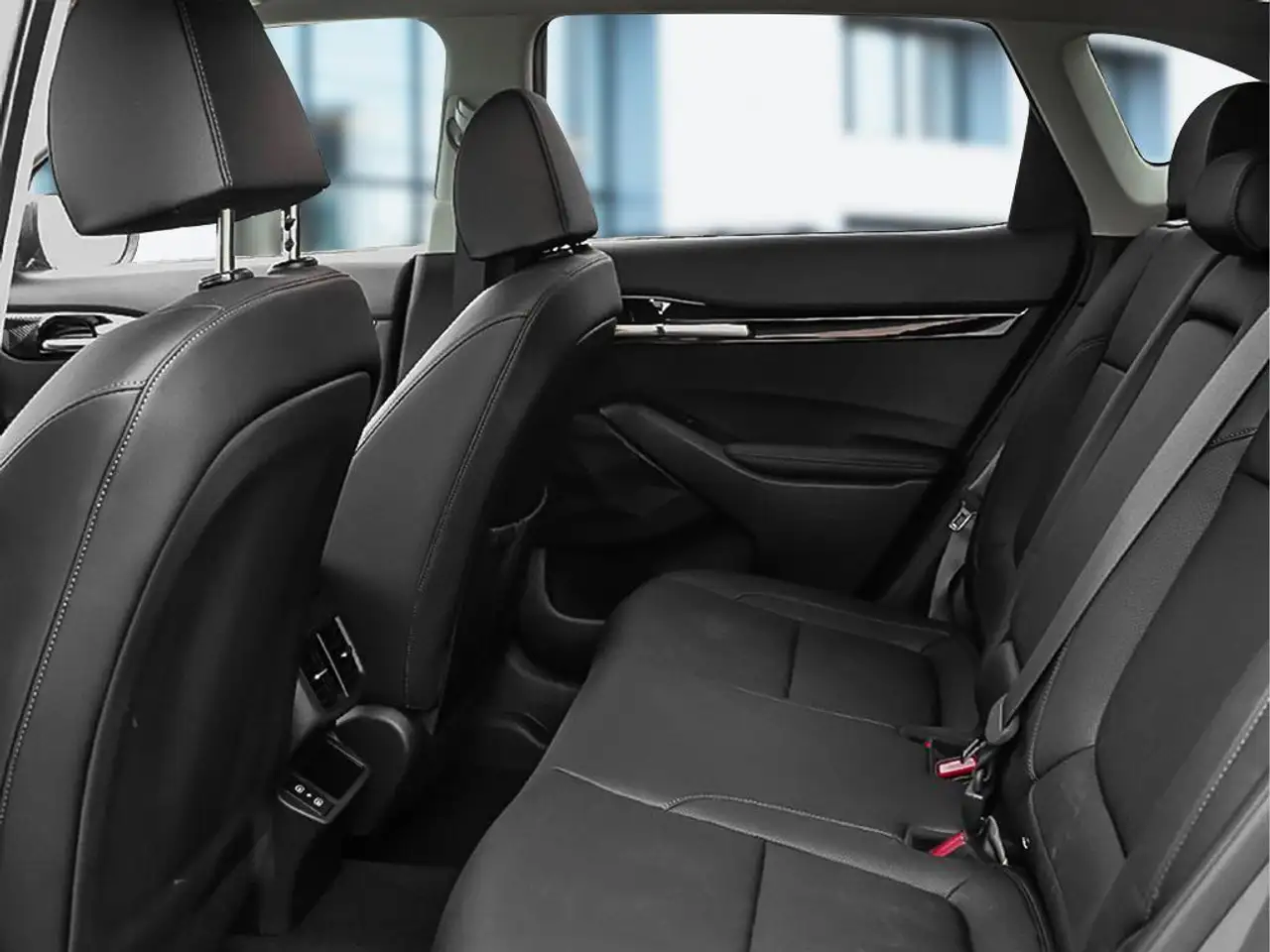 Kia Seltos снимка Kia Seltos