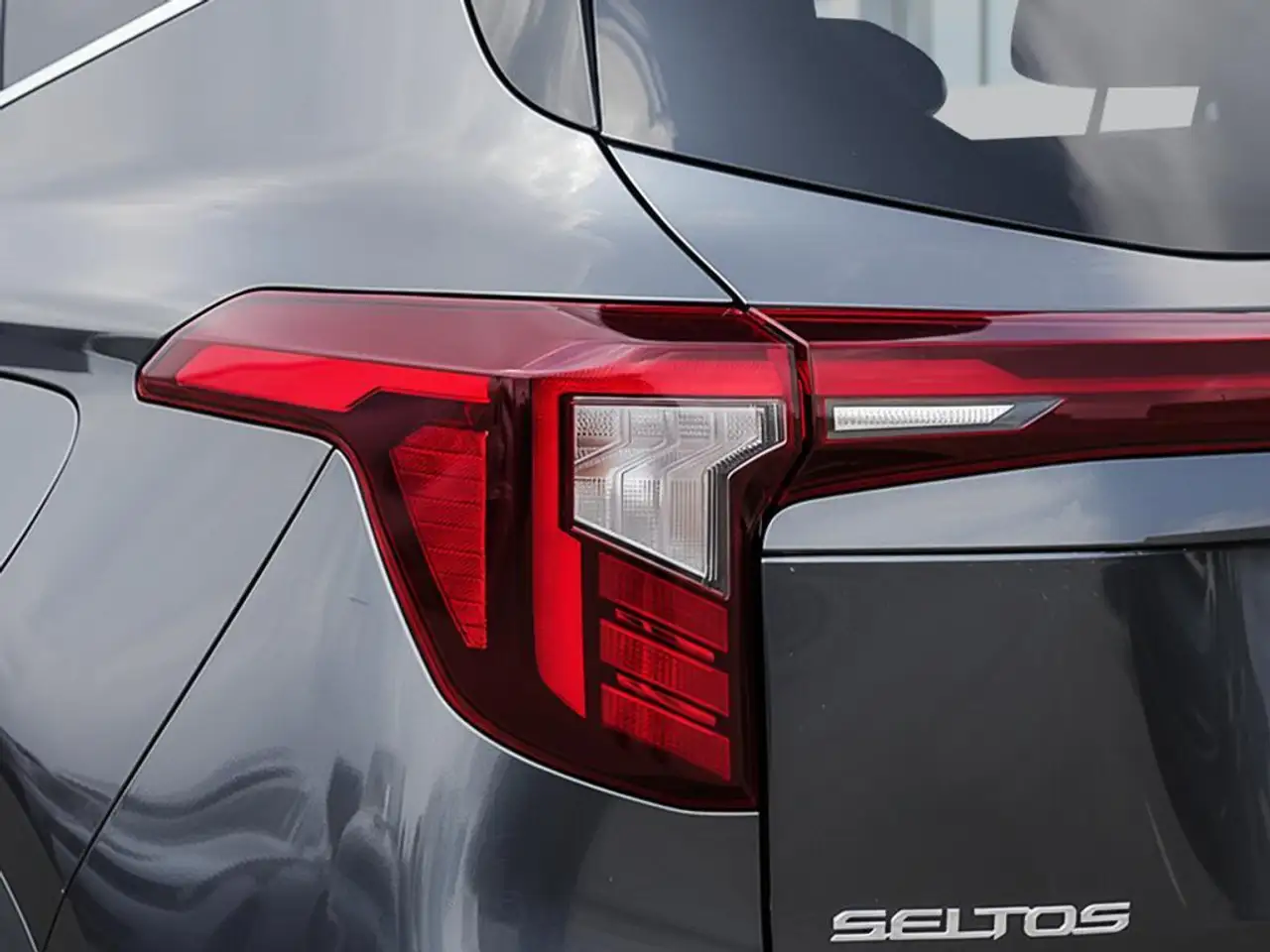 Kia Seltos снимка Kia Seltos