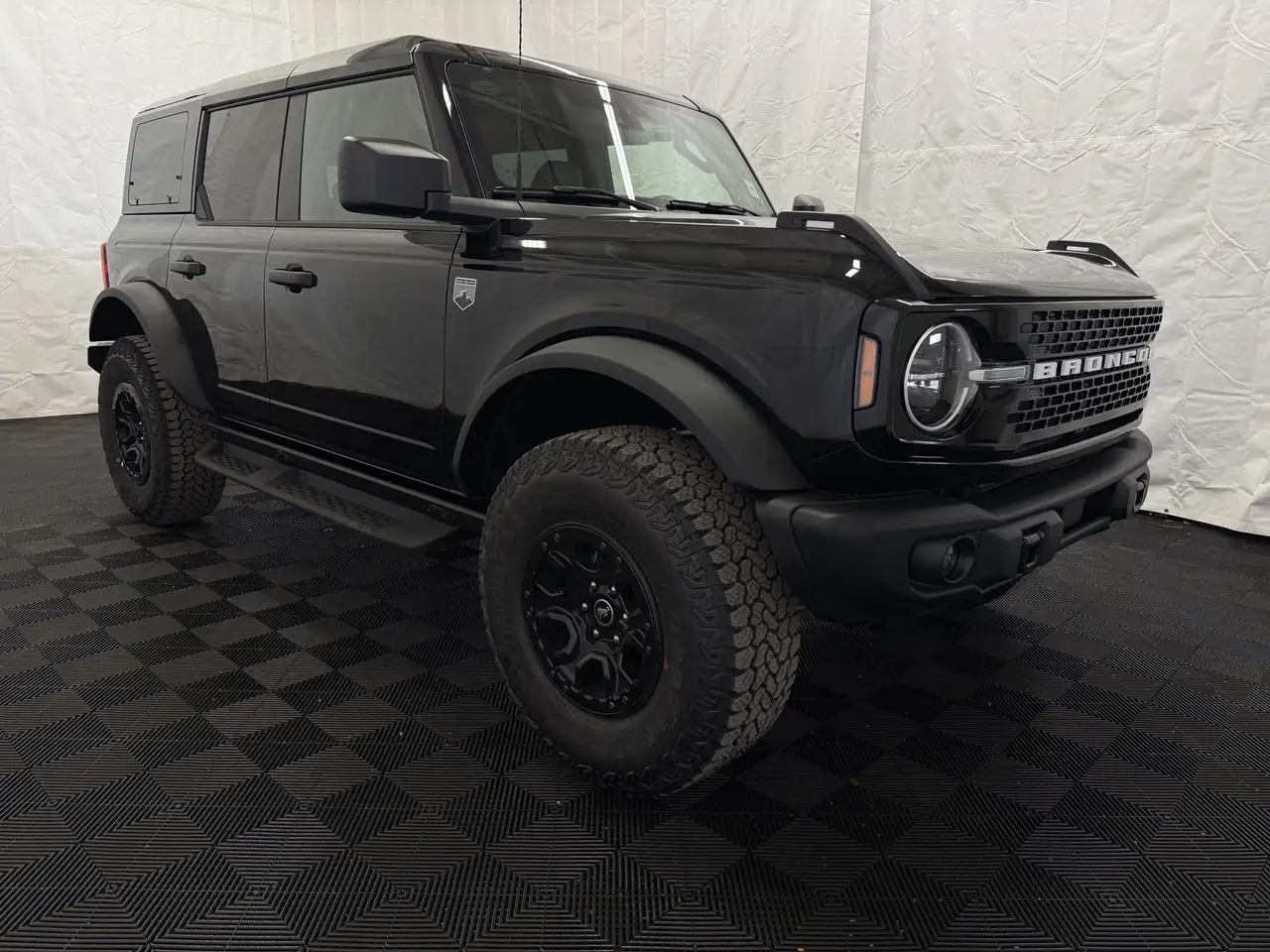 Ford Bronco снимка Ford Bronco