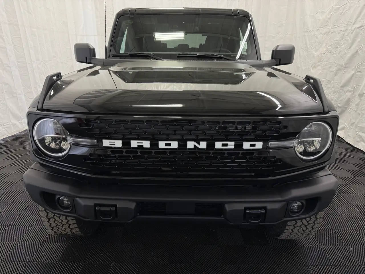 Ford Bronco снимка Ford Bronco