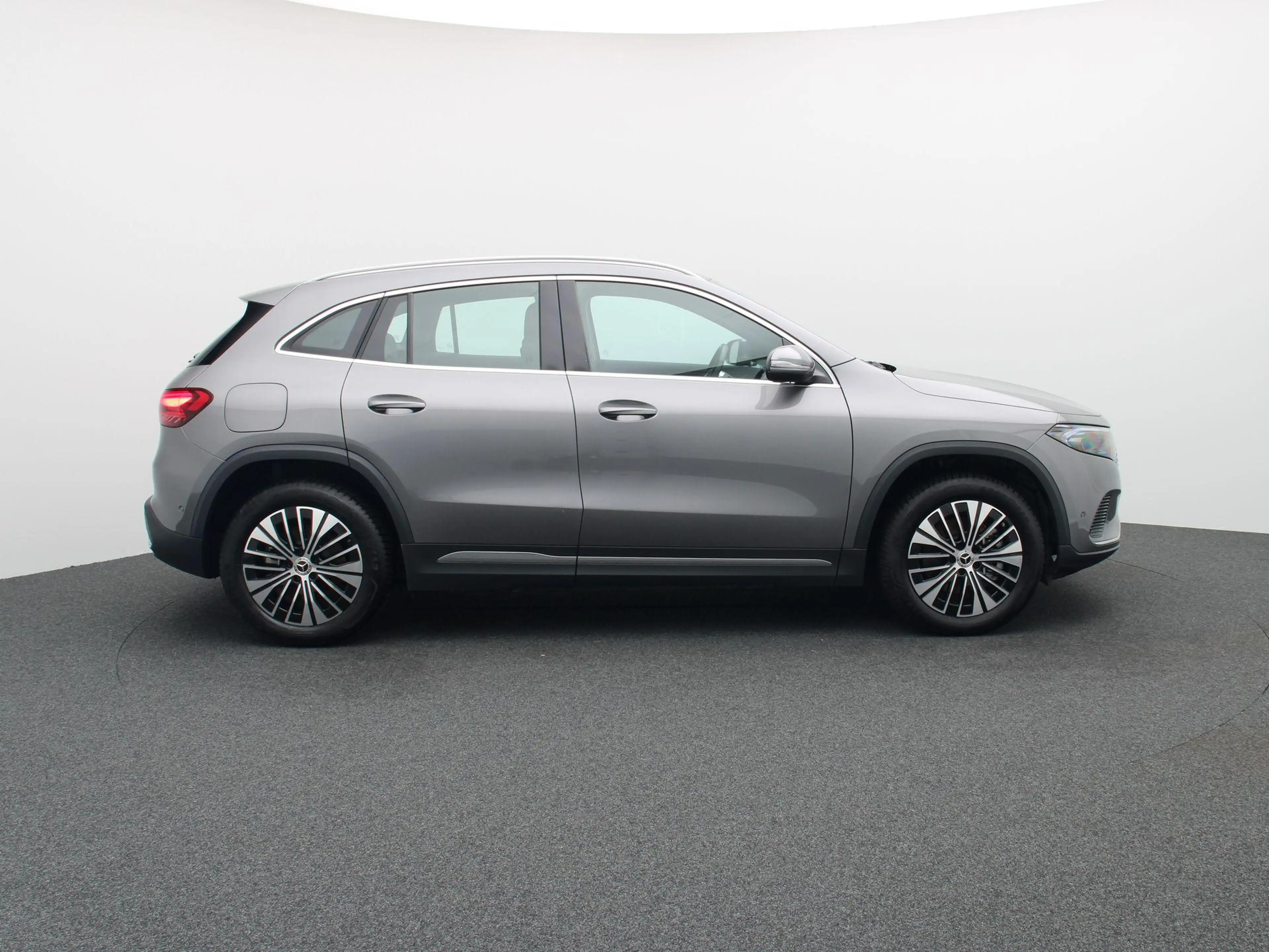 Mercedes-Benz EQA 250 250+ Business Line + CARPLAY + PANORAMISCH DAK + — photo 6