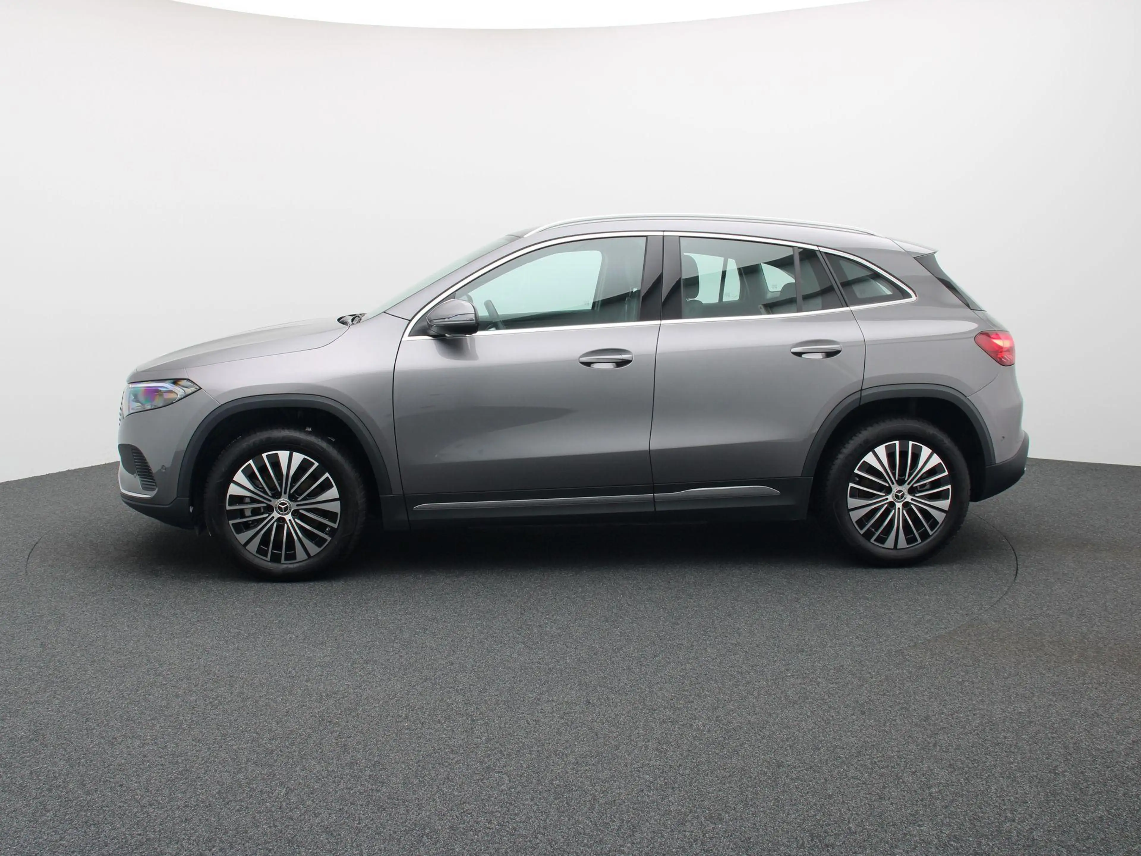 Mercedes-Benz EQA 250 250+ Business Line + CARPLAY + PANORAMISCH DAK + — photo 4