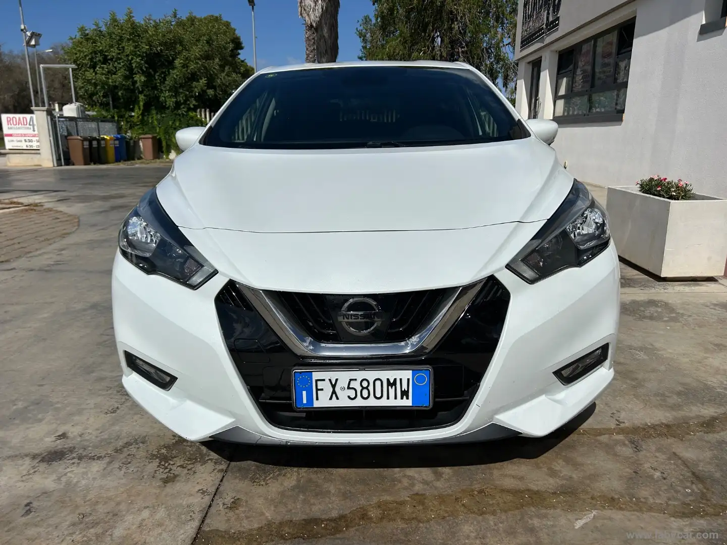 Nissan Micra 1.5 dCi 8V 5p. N-Connecta Weiß - 2