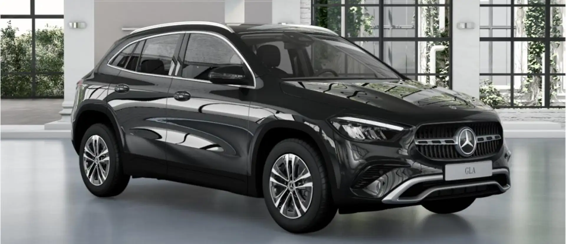 Mercedes-Benz GLA 180 Schwarz - 1