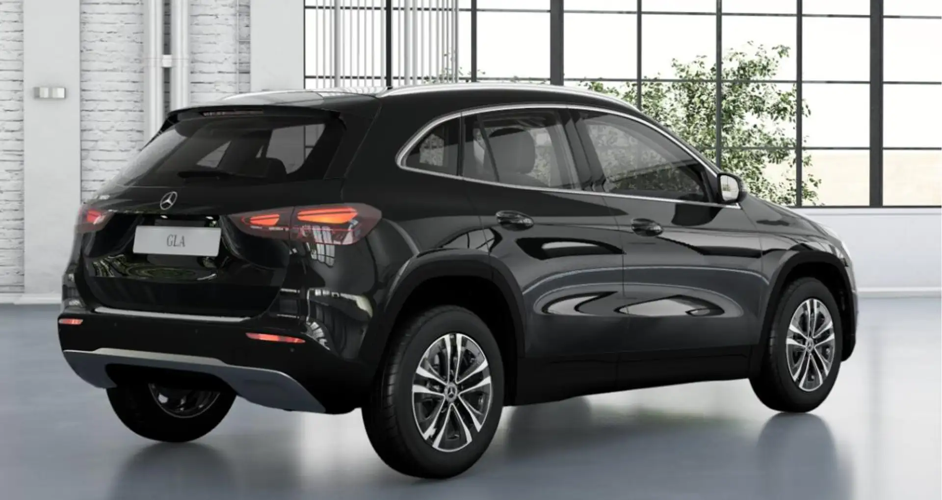 Mercedes-Benz GLA 180 Schwarz - 2