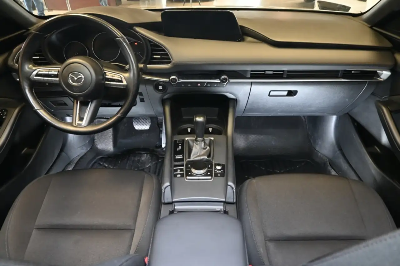 Mazda 3 снимка Mazda 3