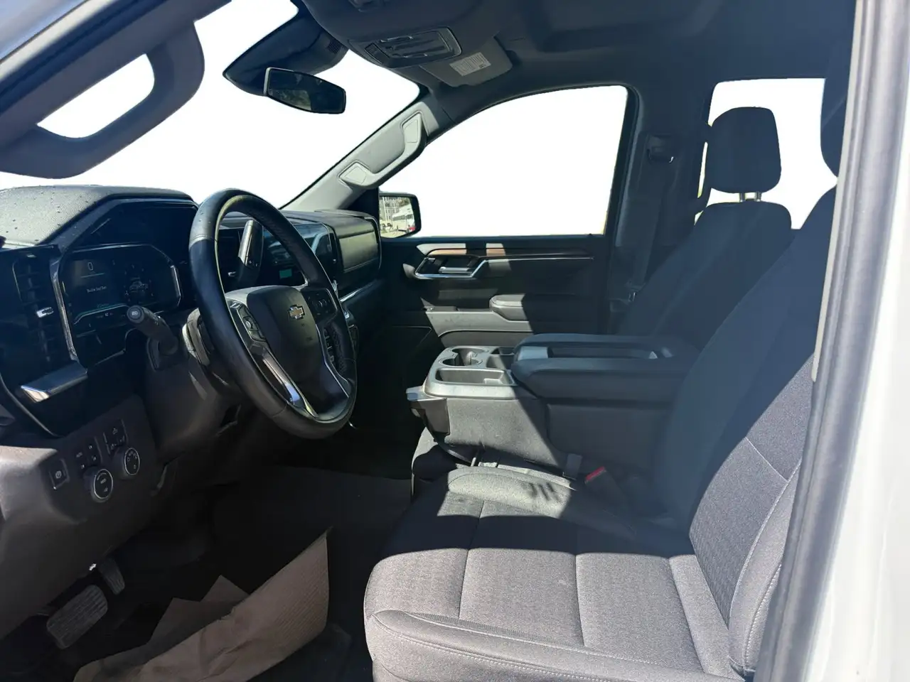 Chevrolet Silverado 1500 снимка Chevrolet Silverado 1500