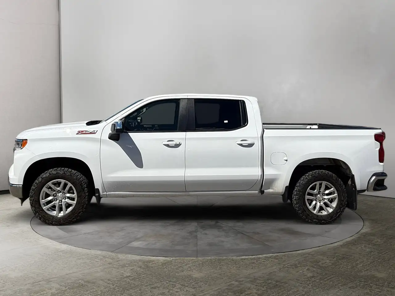 Chevrolet Silverado 1500 снимка Chevrolet Silverado 1500