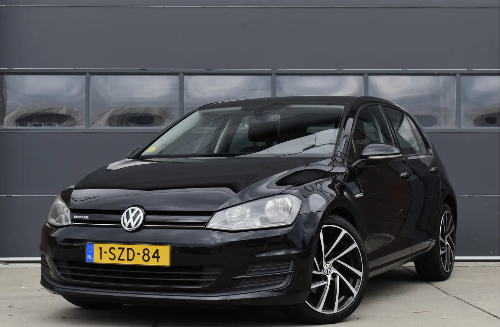 Volkswagen Golf 1.6 TDI Comfortline BlueMotion Navi - Cruise - Cli Negro - 1