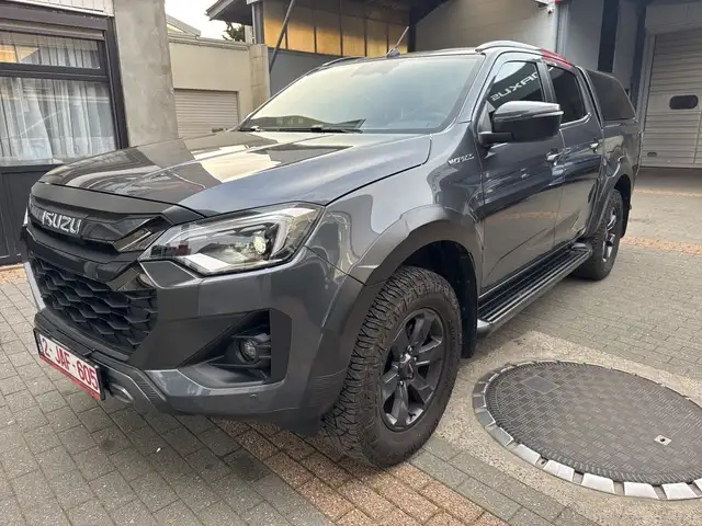 Isuzu D-Max DC V-CROSS 4WDDubbel cab met hardtop DEMO