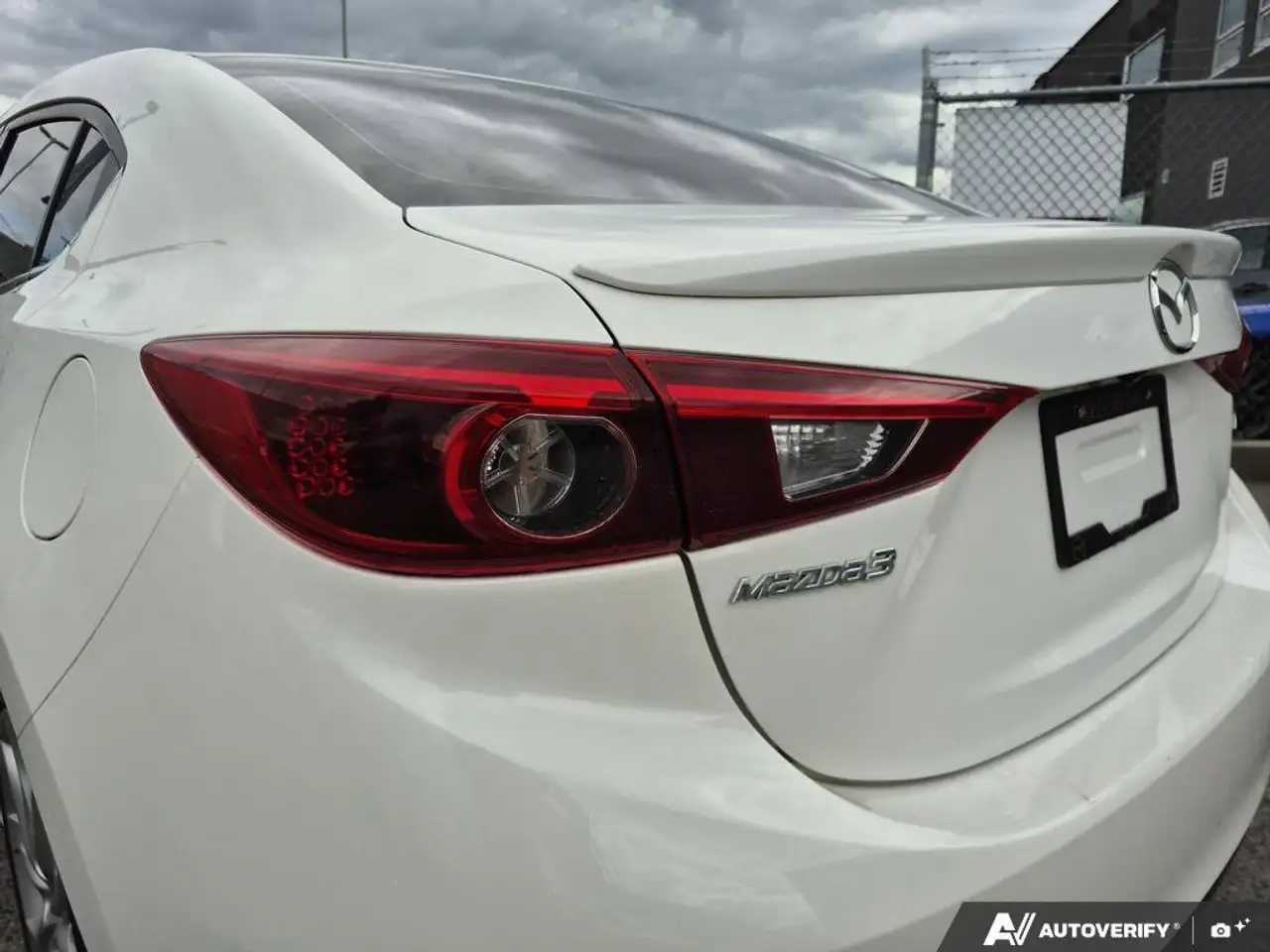 Mazda 3 снимка Mazda 3