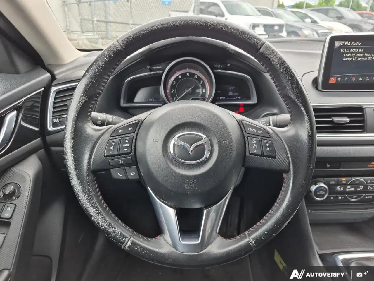 Mazda 3 снимка Mazda 3
