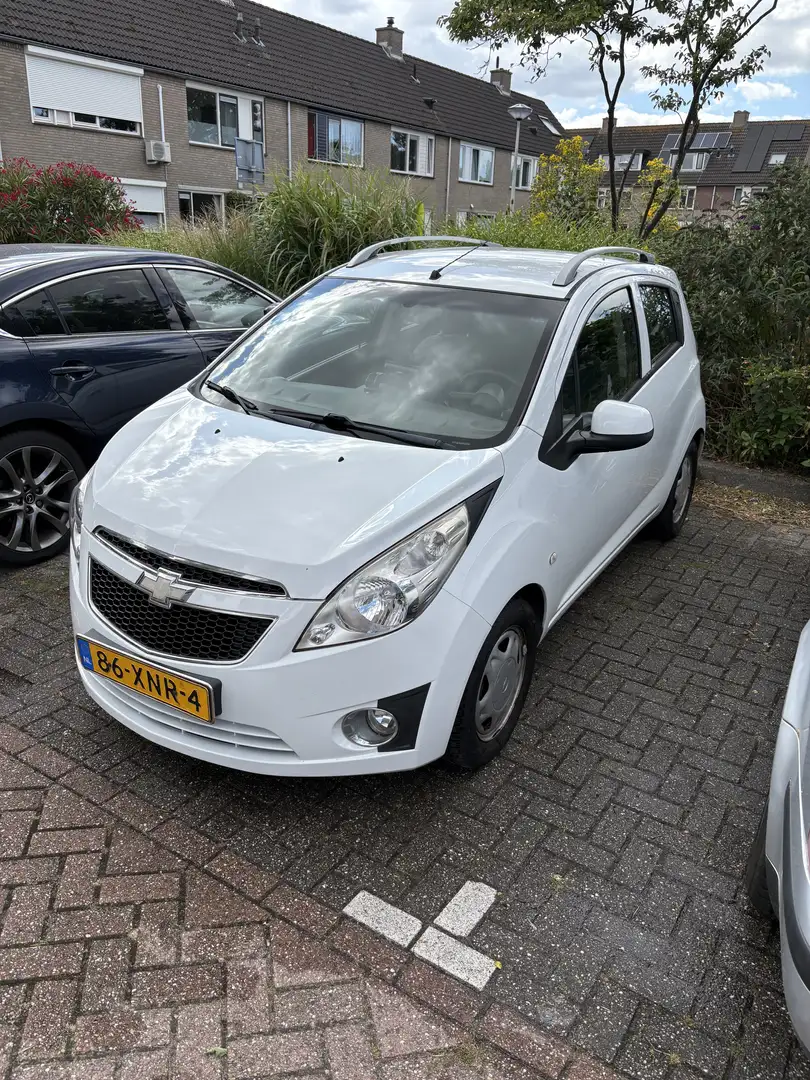 Chevrolet Spark 1.0 16V LT Wit - 1