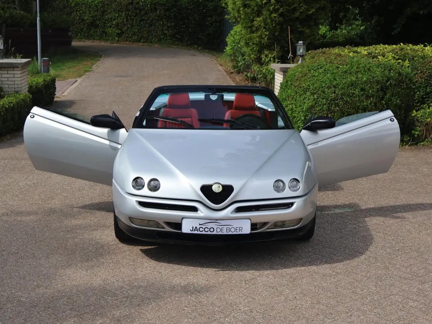 Alfa Romeo Spider 2.0-16V T.Spark Silber - 1