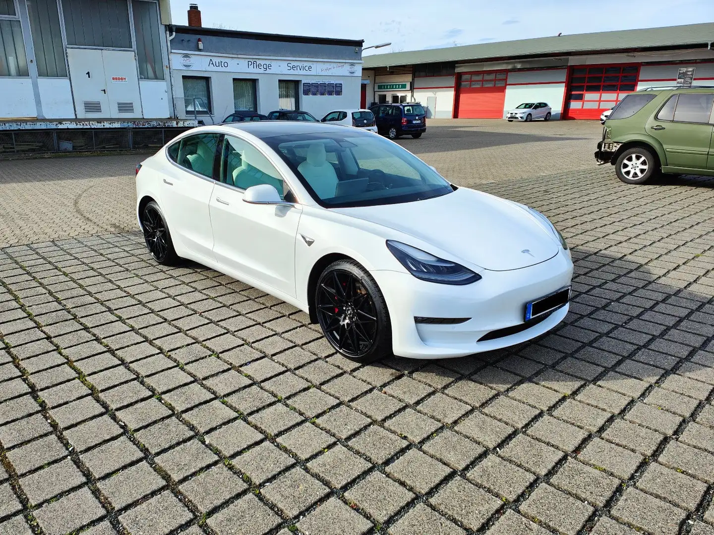 Tesla Model 3 Performance / white leather Weiß - 1
