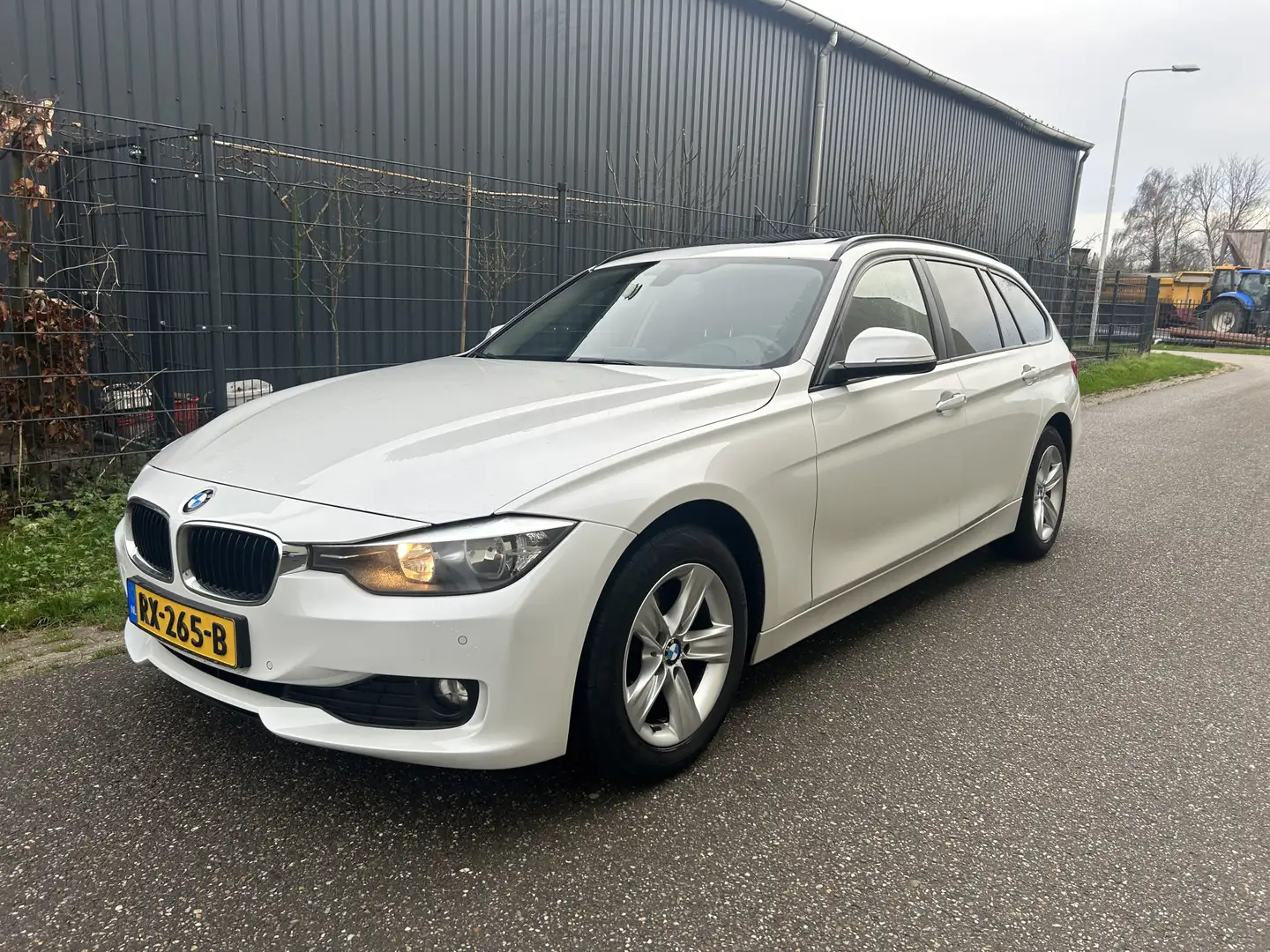 BMW 318 3-serie Touring 318d High Executive / AUTOMAAT / L Wit - 1
