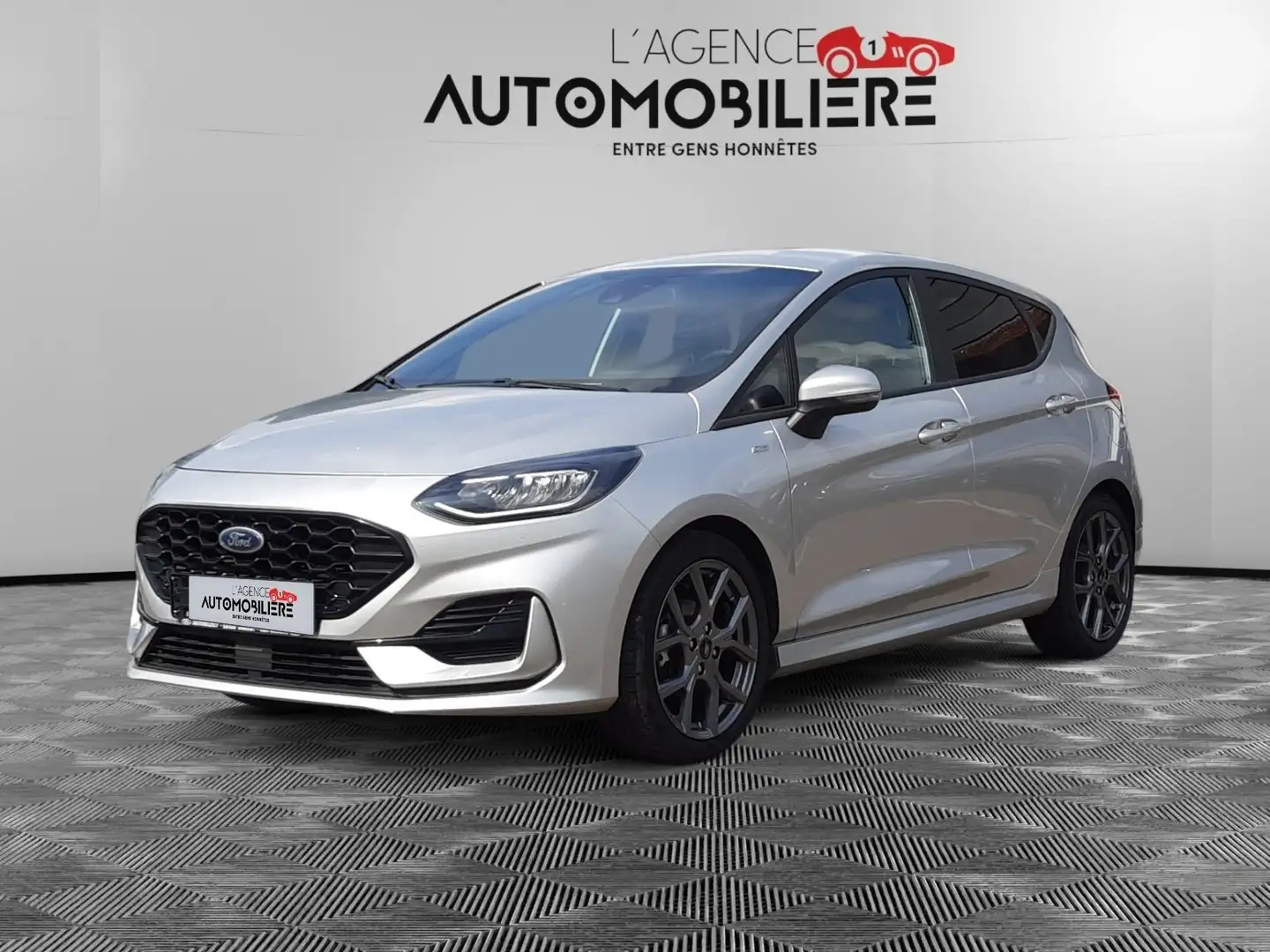 Ford Fiesta 1.0i ST-Line 101Ch Boite 6V/Garantie 12mois Grijs - 1