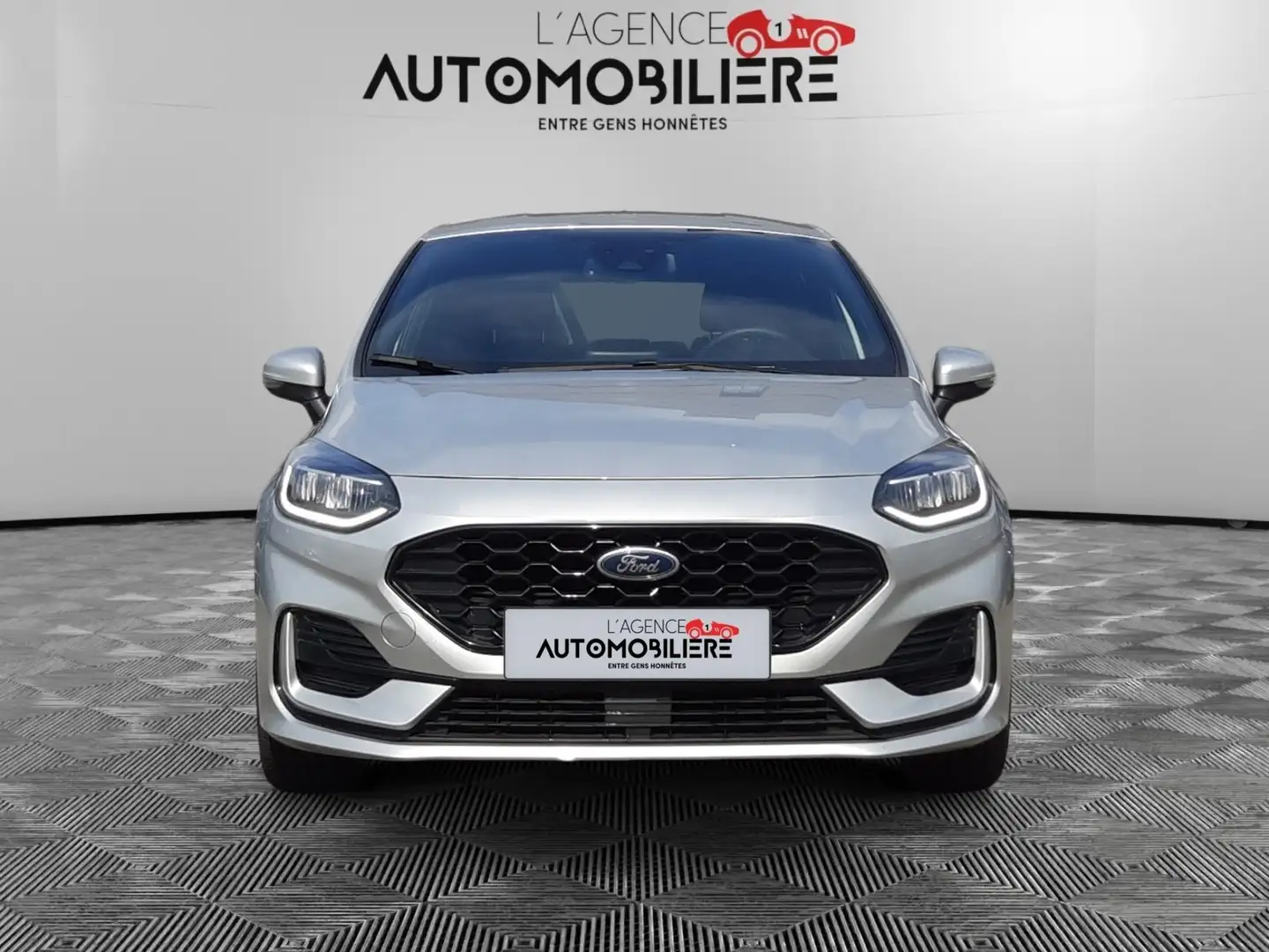 Ford Fiesta 1.0i ST-Line 101Ch Boite 6V/Garantie 12mois Grijs - 2