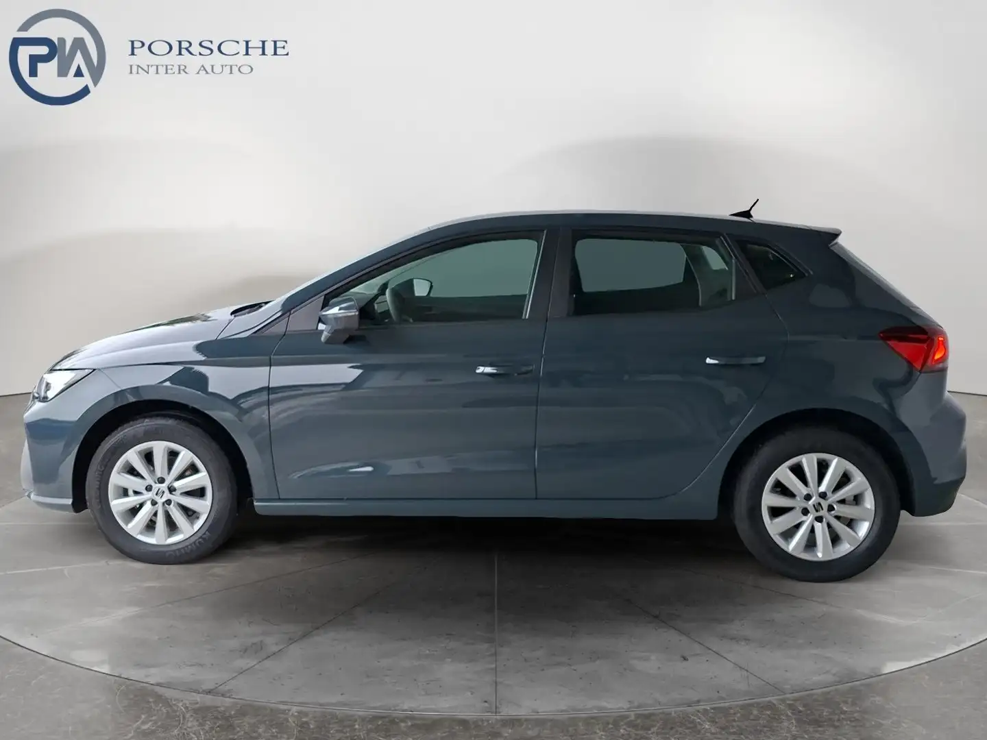 SEAT Ibiza Reference Edition 1.0 80PS Blau - 2