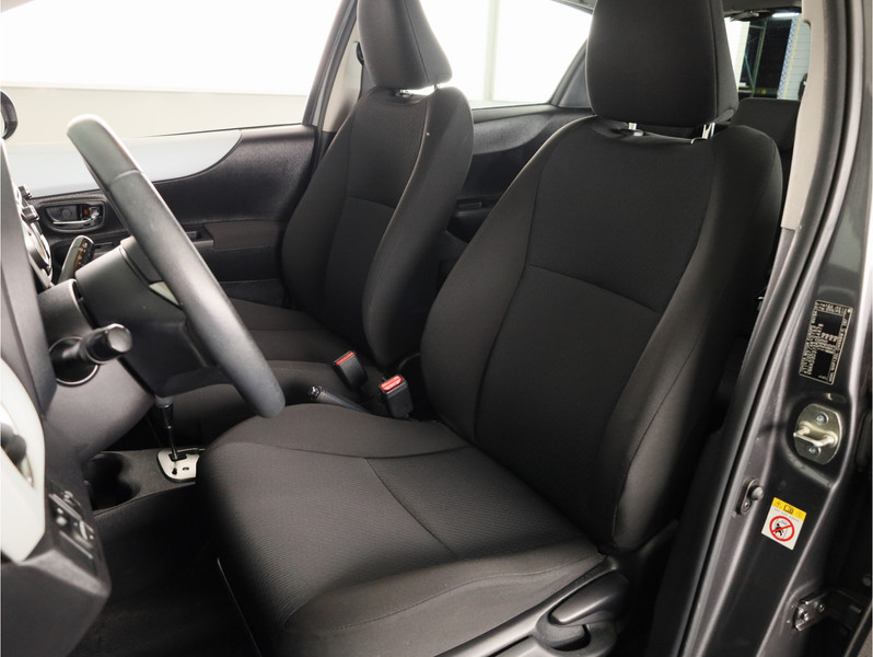 Toyota Yaris 1.5 Full Hybrid Aspiration | Climate Control | Par — photo 13