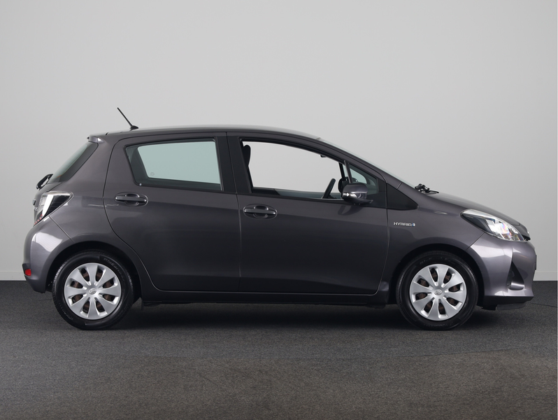 Toyota Yaris 1.5 Full Hybrid Aspiration | Climate Control | Par — photo 3