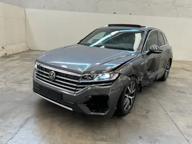 Volkswagen Touareg 3.0 TDI 4Motion R-Line *AHK*AIR SUSPENSIONS*