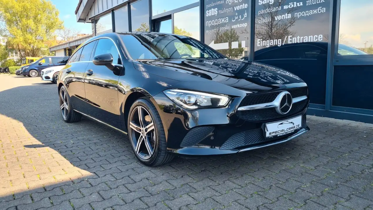 Mercedes-Benz CLA 200