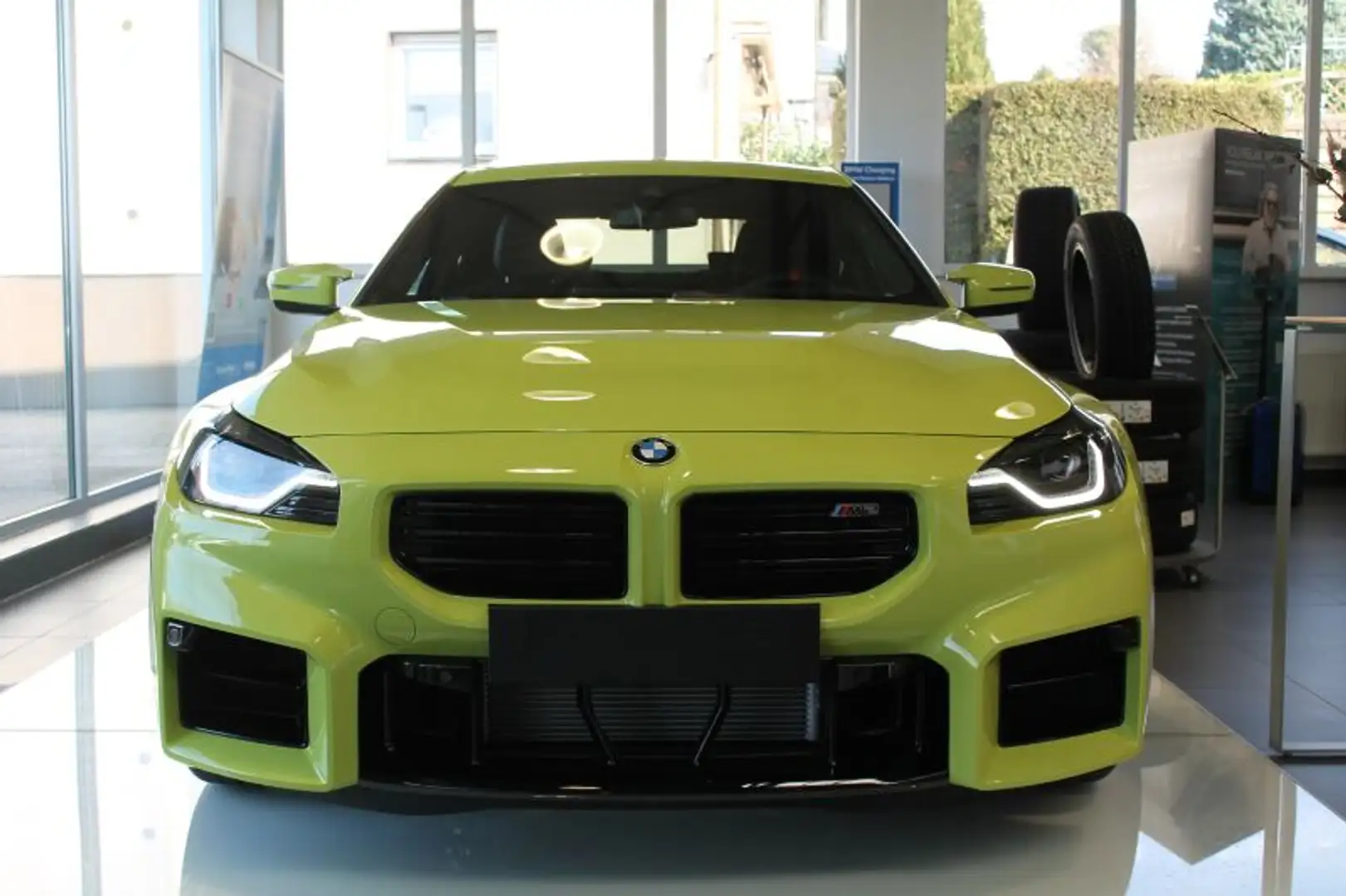 BMW M2 Sarı - 1
