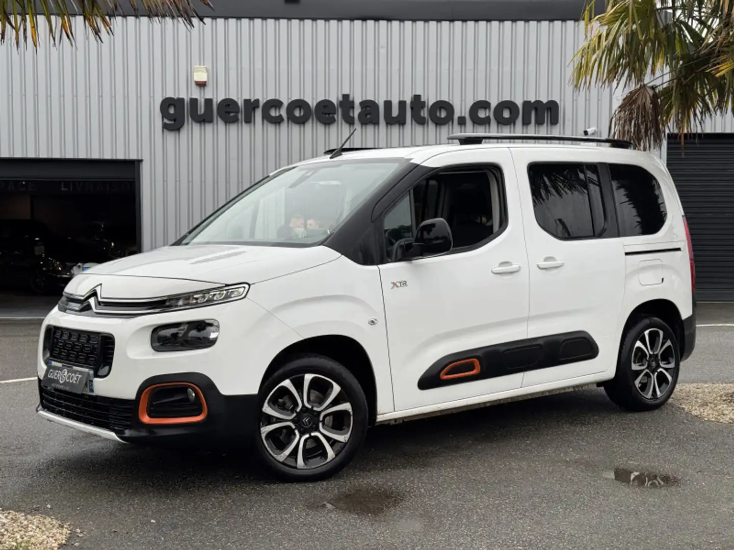 Citroen Berlingo M BLUEHDI 130CH S\u0026S SHINE EAT8 113G Blanc - 1