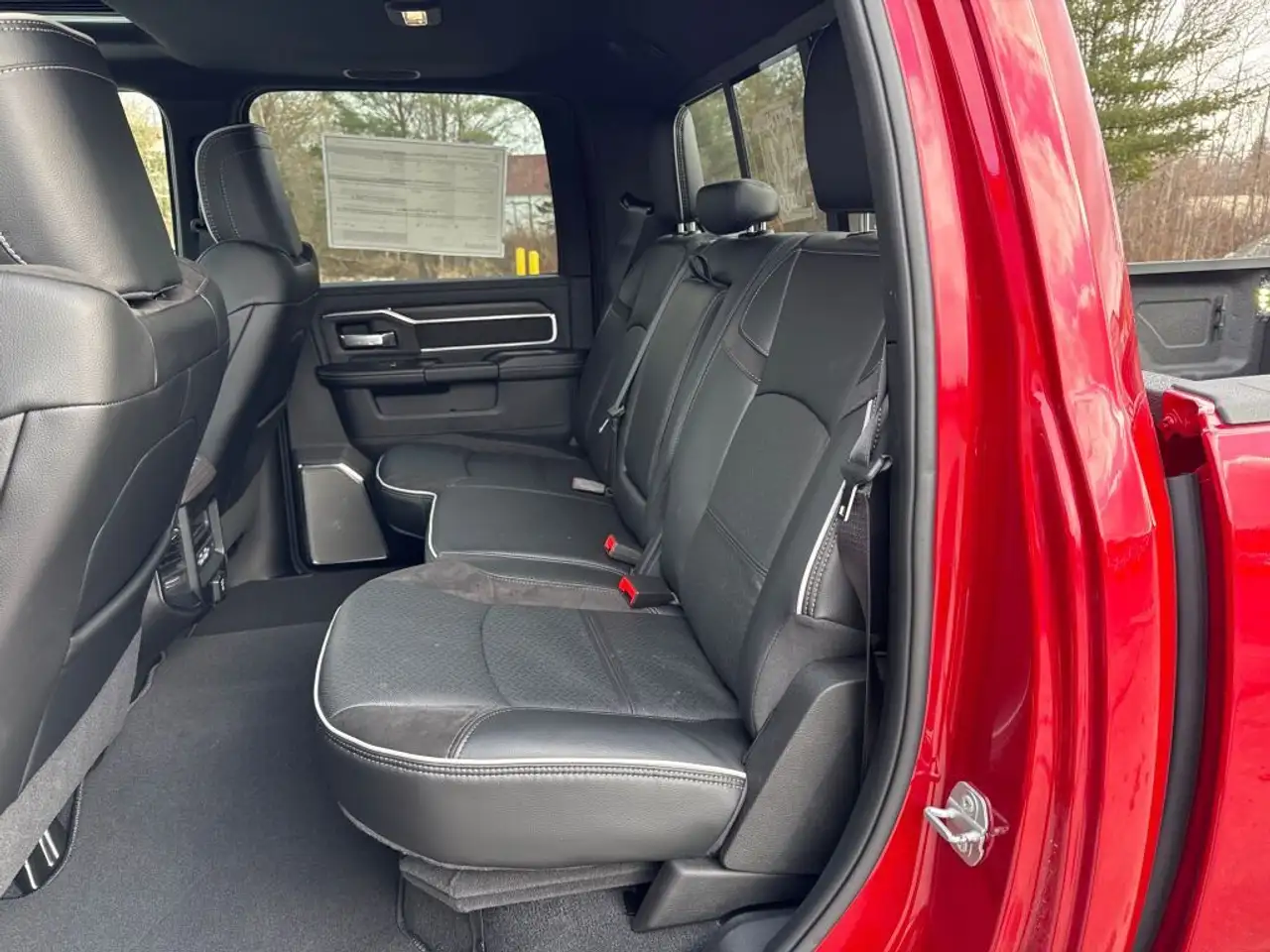RAM 2500 снимка RAM 2500