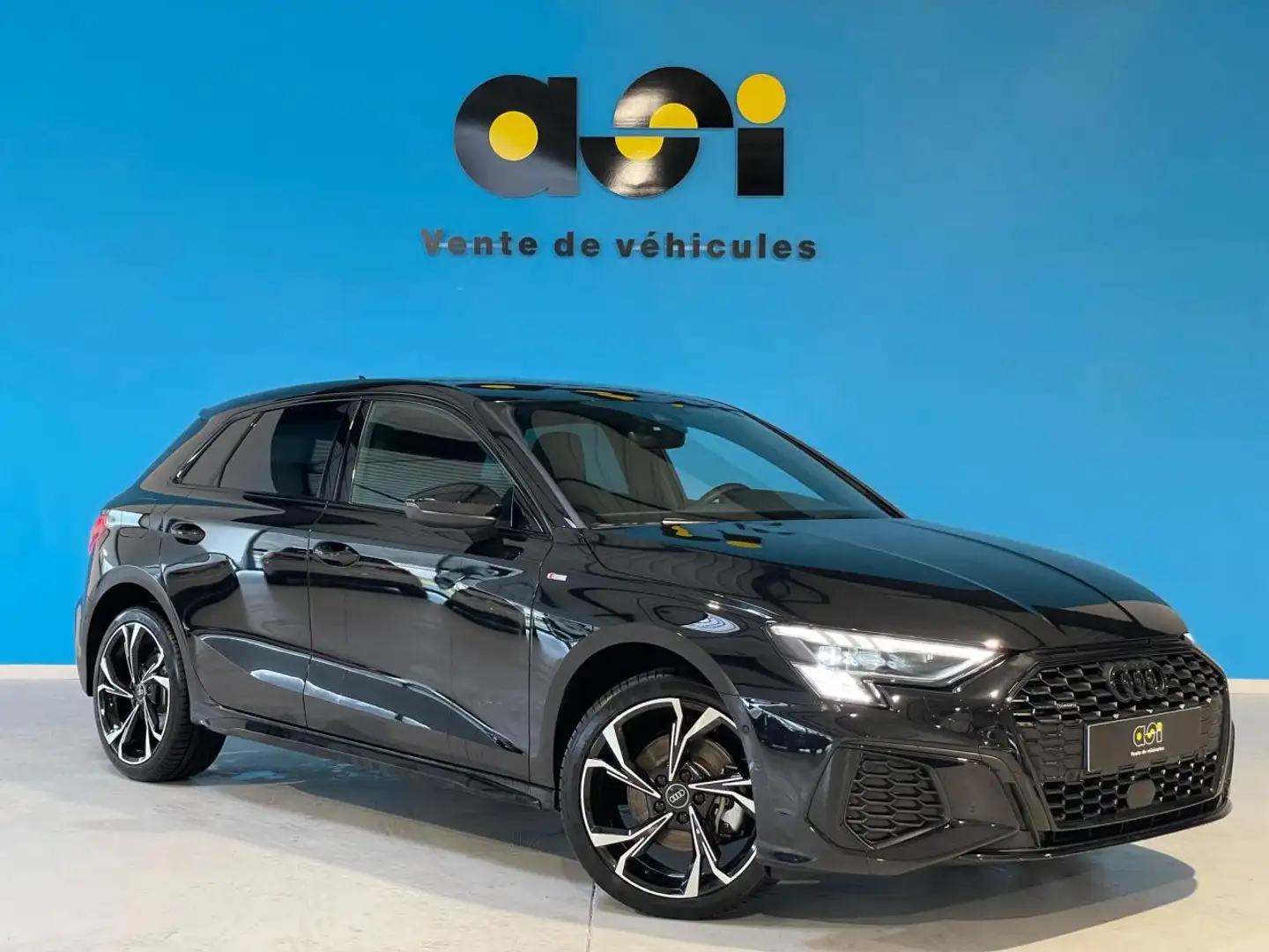Audi A3 2.0 TFSI S LINE Noir - 1