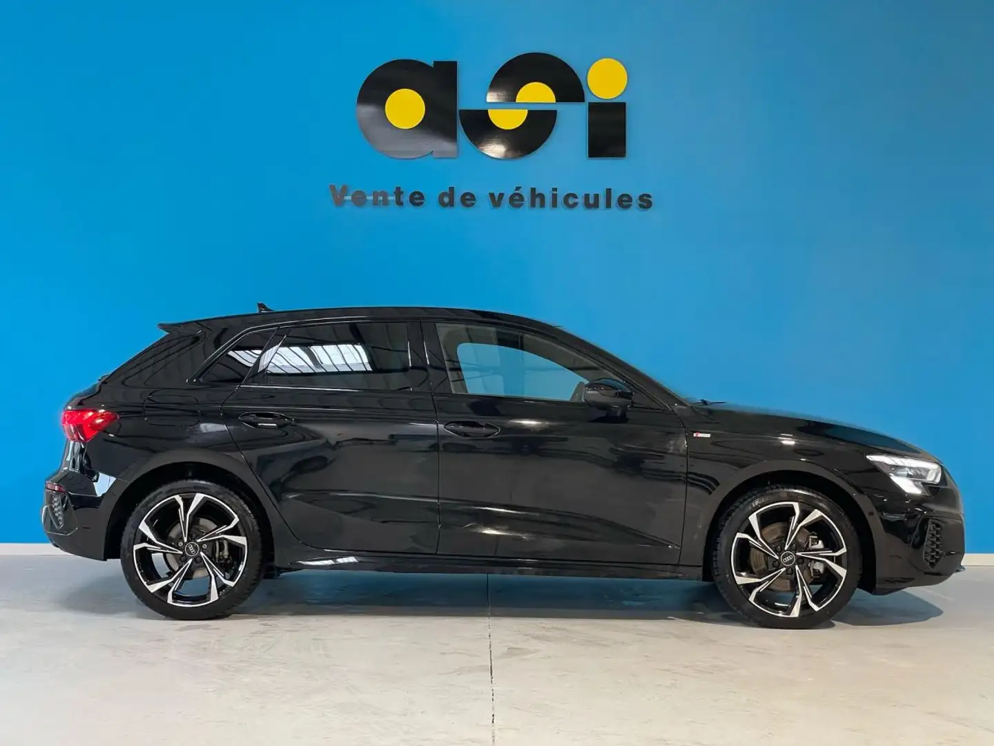 Audi A3 2.0 TFSI S LINE Noir - 2