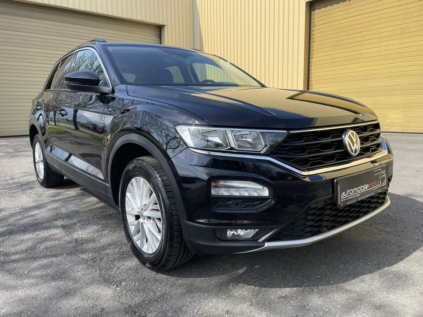 Volkswagen T-Roc 1,0 TSI 1.Besitz Checkheftg. Schwarz - 2
