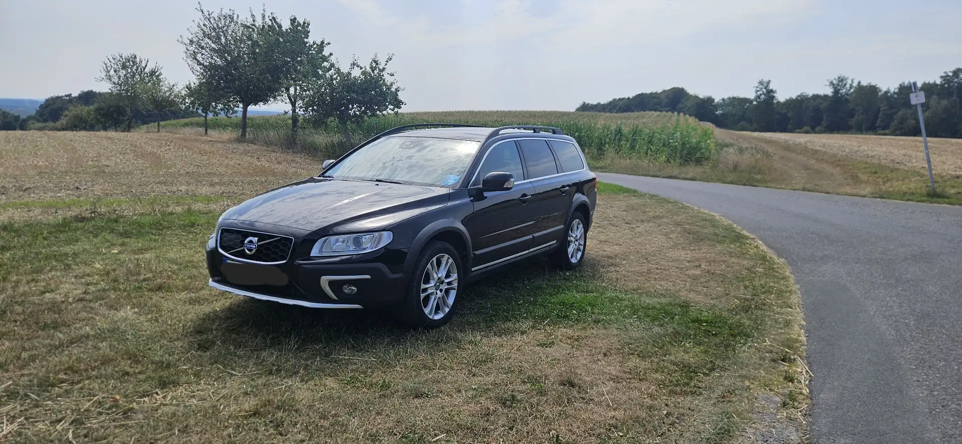 Volvo XC70 Summum AWD Schwarz - 1