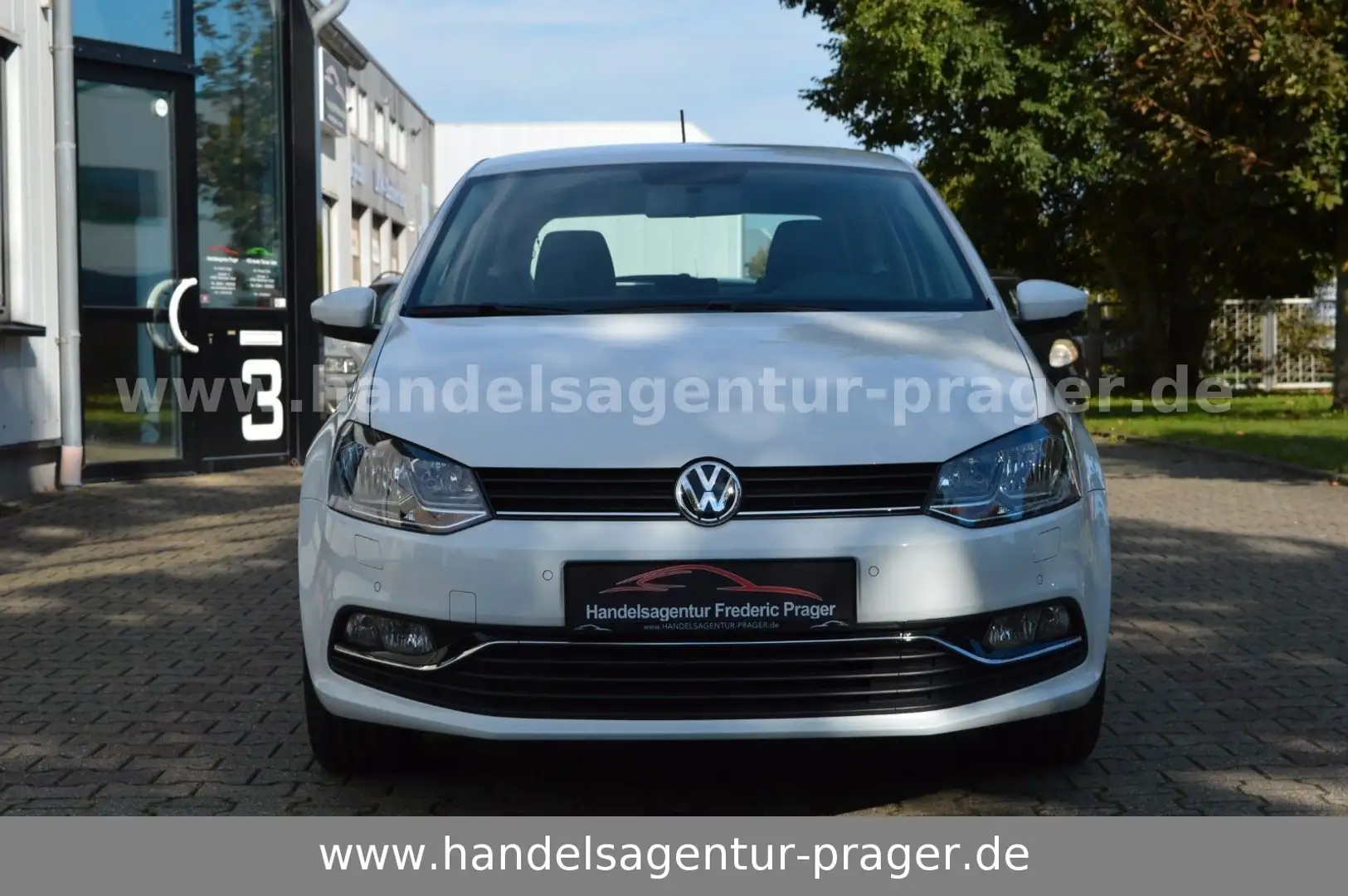 Volkswagen Polo V Highline Sitzhzg 2.Hand VW Scheckheft Weiß - 2