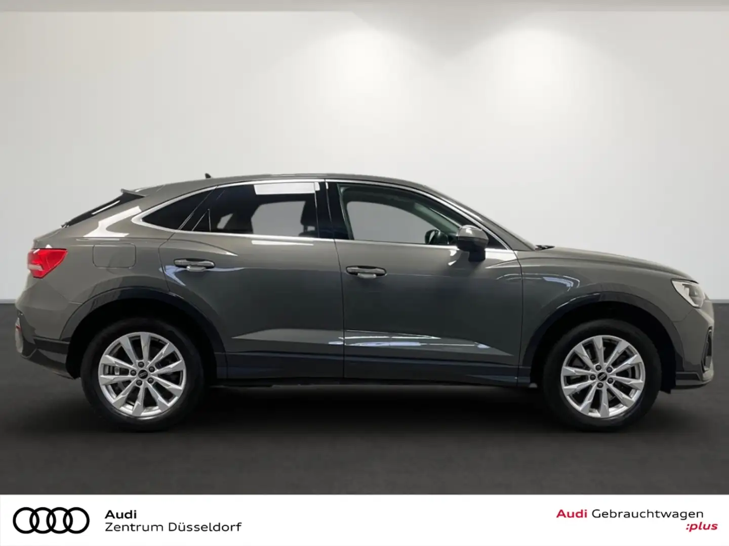 Audi Q3 Sportback 45 TFSI e S tronic LED PANO MMI Grau - 2
