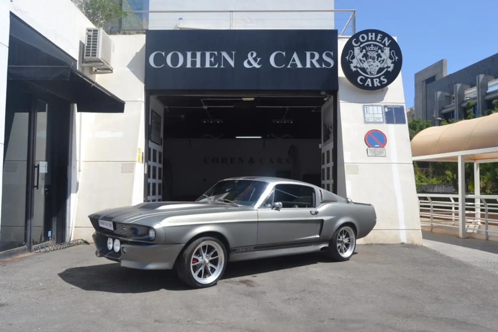 Ford Mustang GT500 Fastback Gris - 1